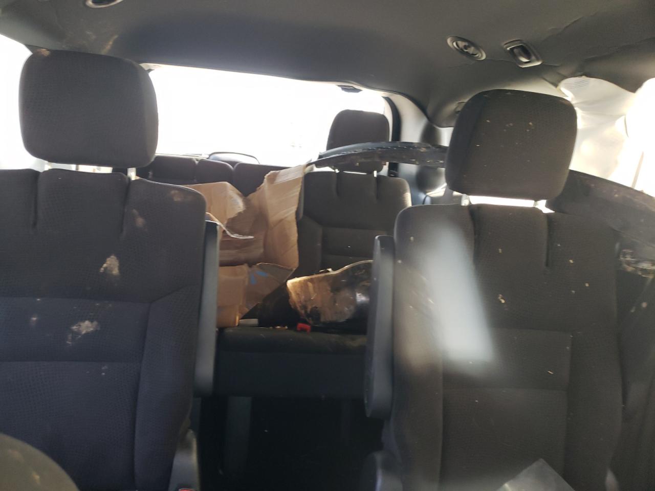 2019 Dodge Caravan - Image 10