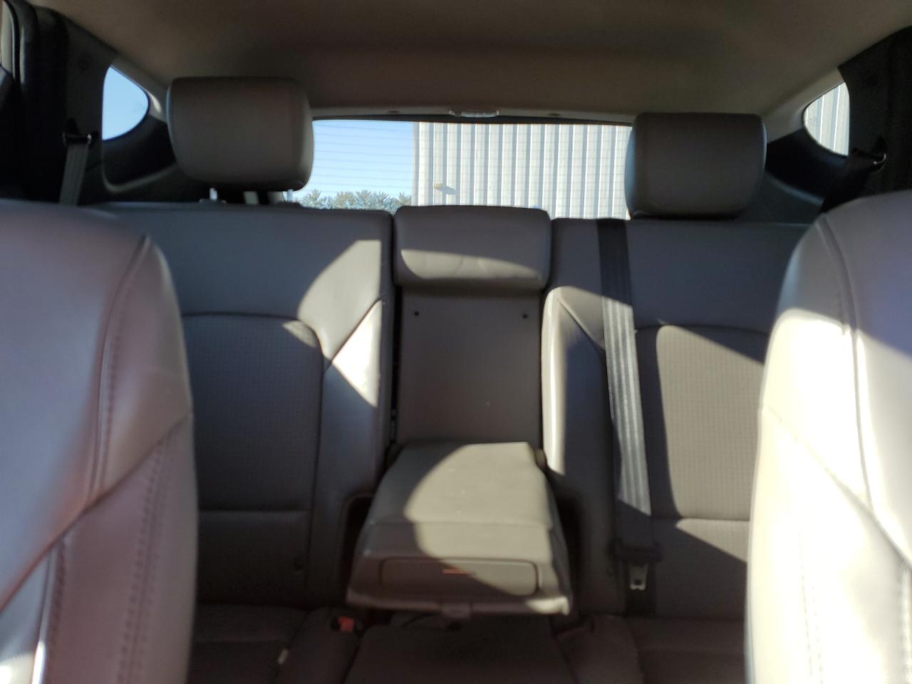 2013 Hyundai Santa Fe - Image 10