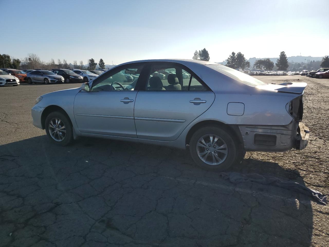 2005 Toyota Camry - Image 2