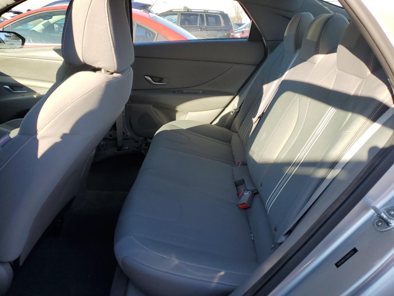 2021 Hyundai Elantra - Image 10