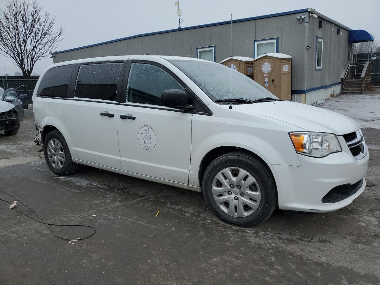2019 Dodge Caravan - Image 4