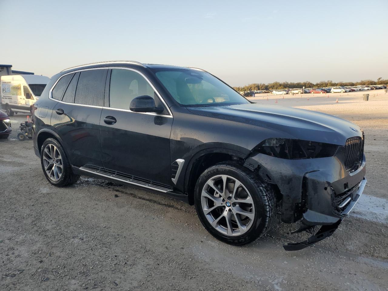 VIN 5UX13EU08R9T54181 2024 BMW X5 no.4