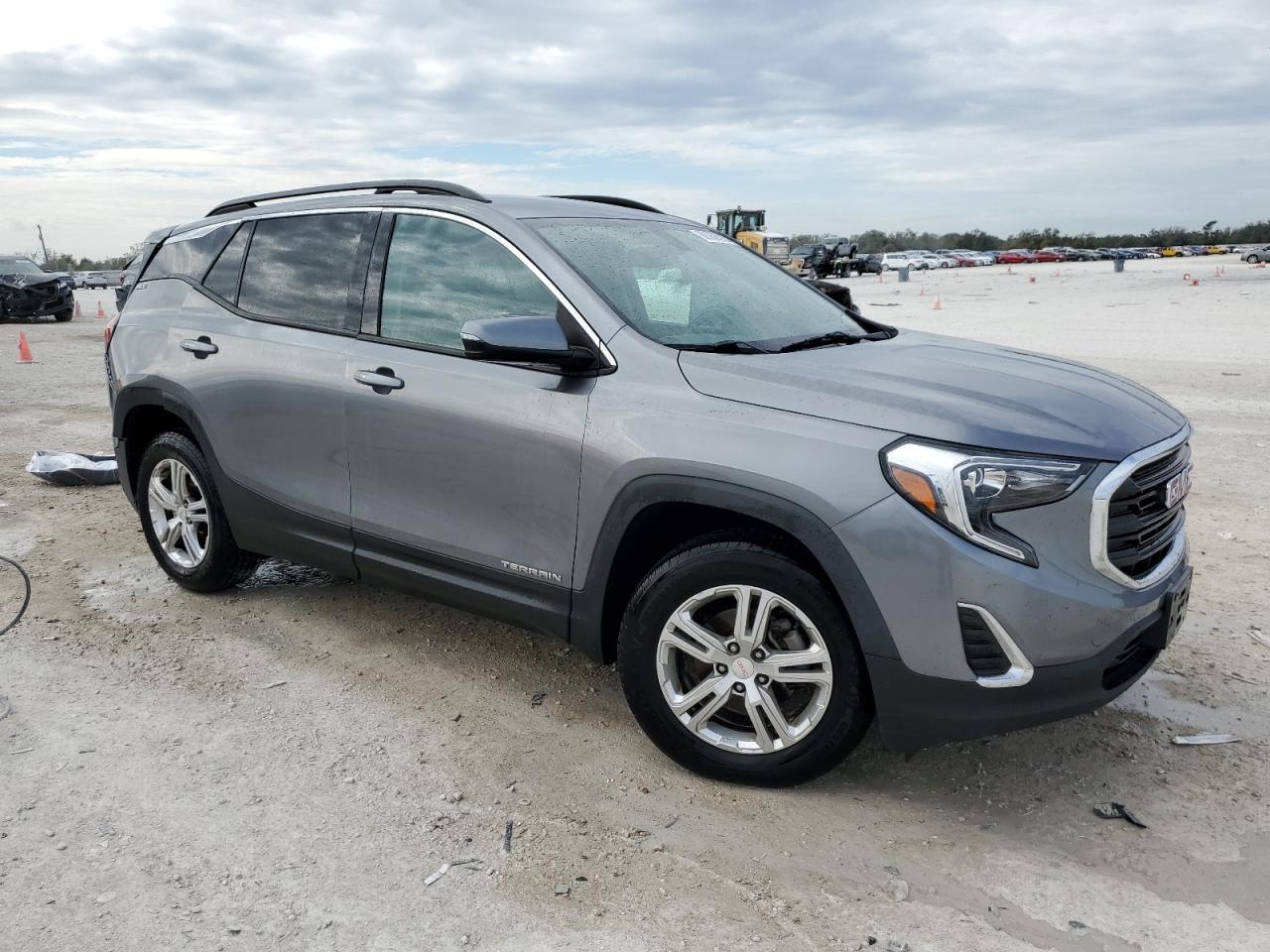 2018 GMC Terrain - Image 4