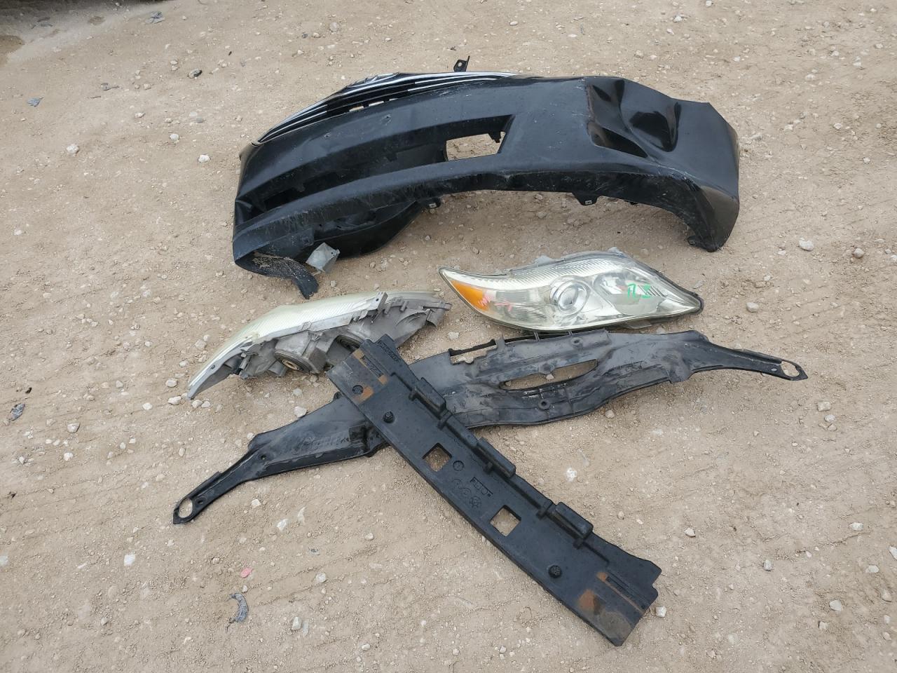 2010 Toyota Camry - Image 14