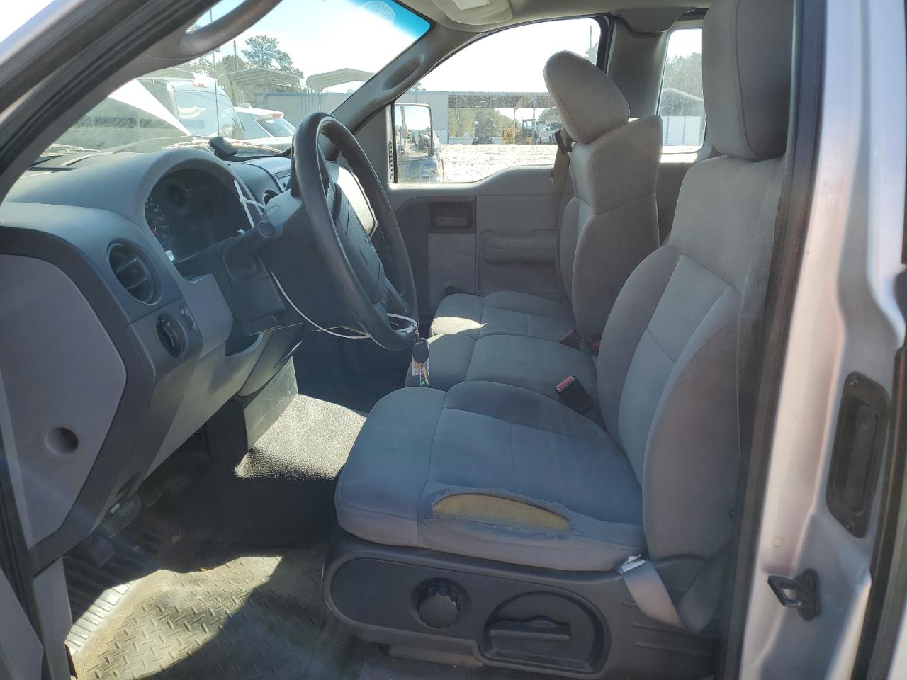 2005 Ford F-150 - Image 7