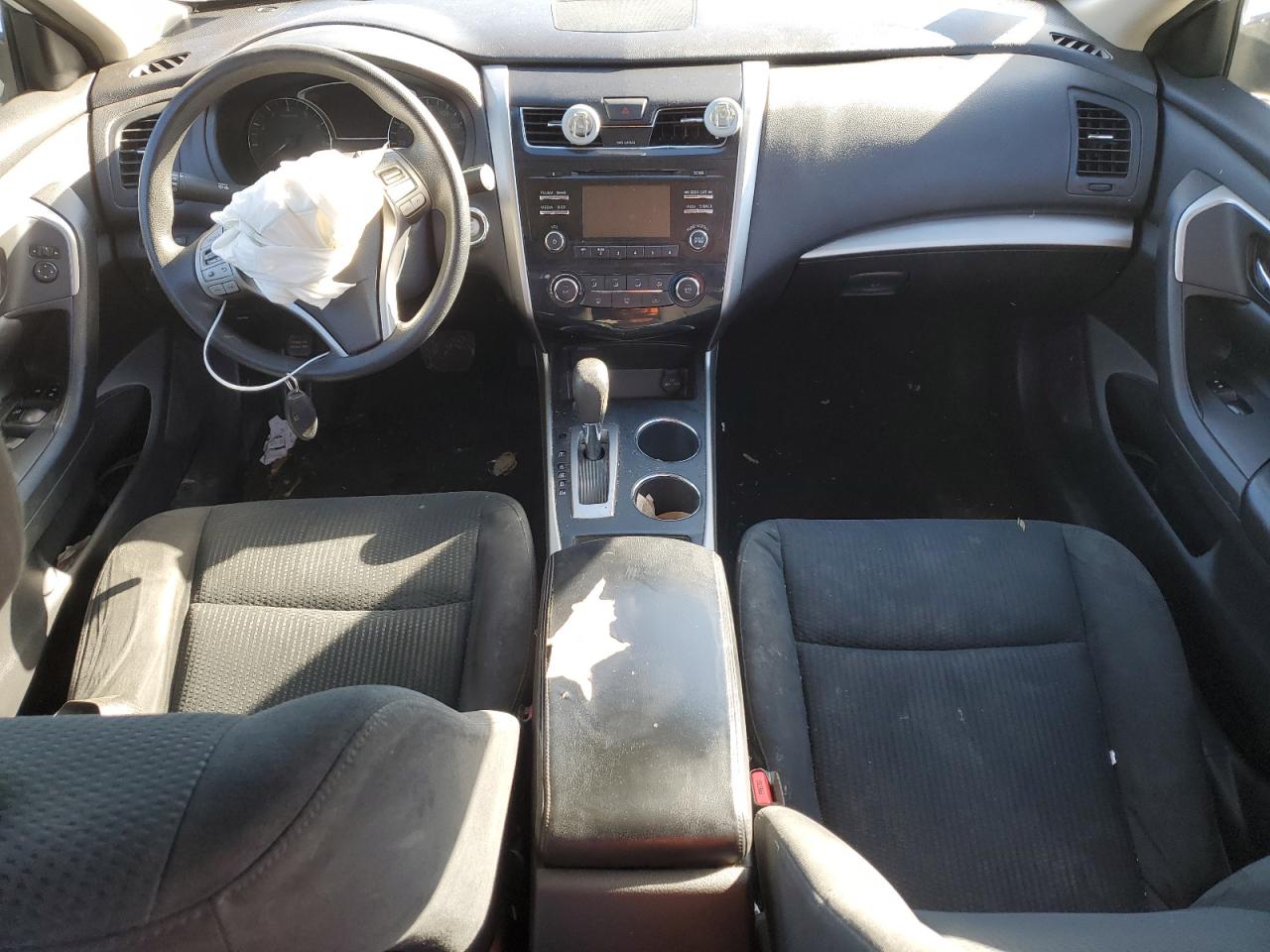 2015 Nissan Altima - Image 8