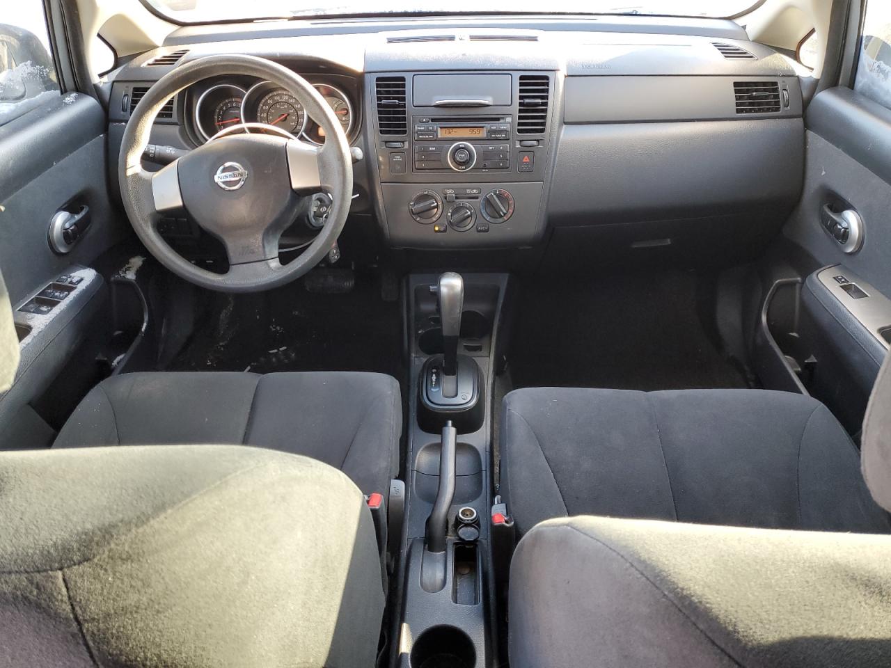 2011 Nissan Versa - Image 8