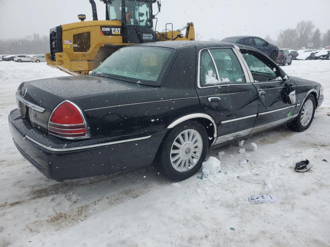 2010 Mercury Grand Marquis - Image 3