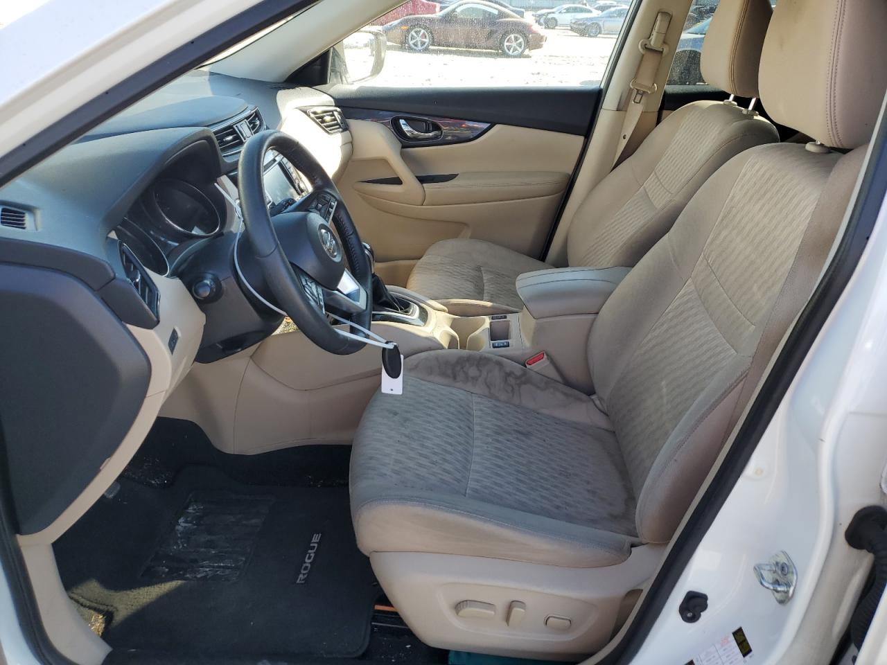 2019 Nissan Rogue - Image 7