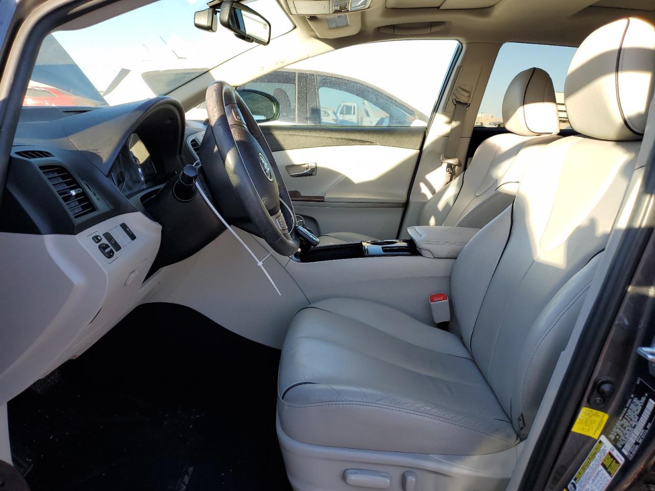 2011 Toyota Venza - Image 7