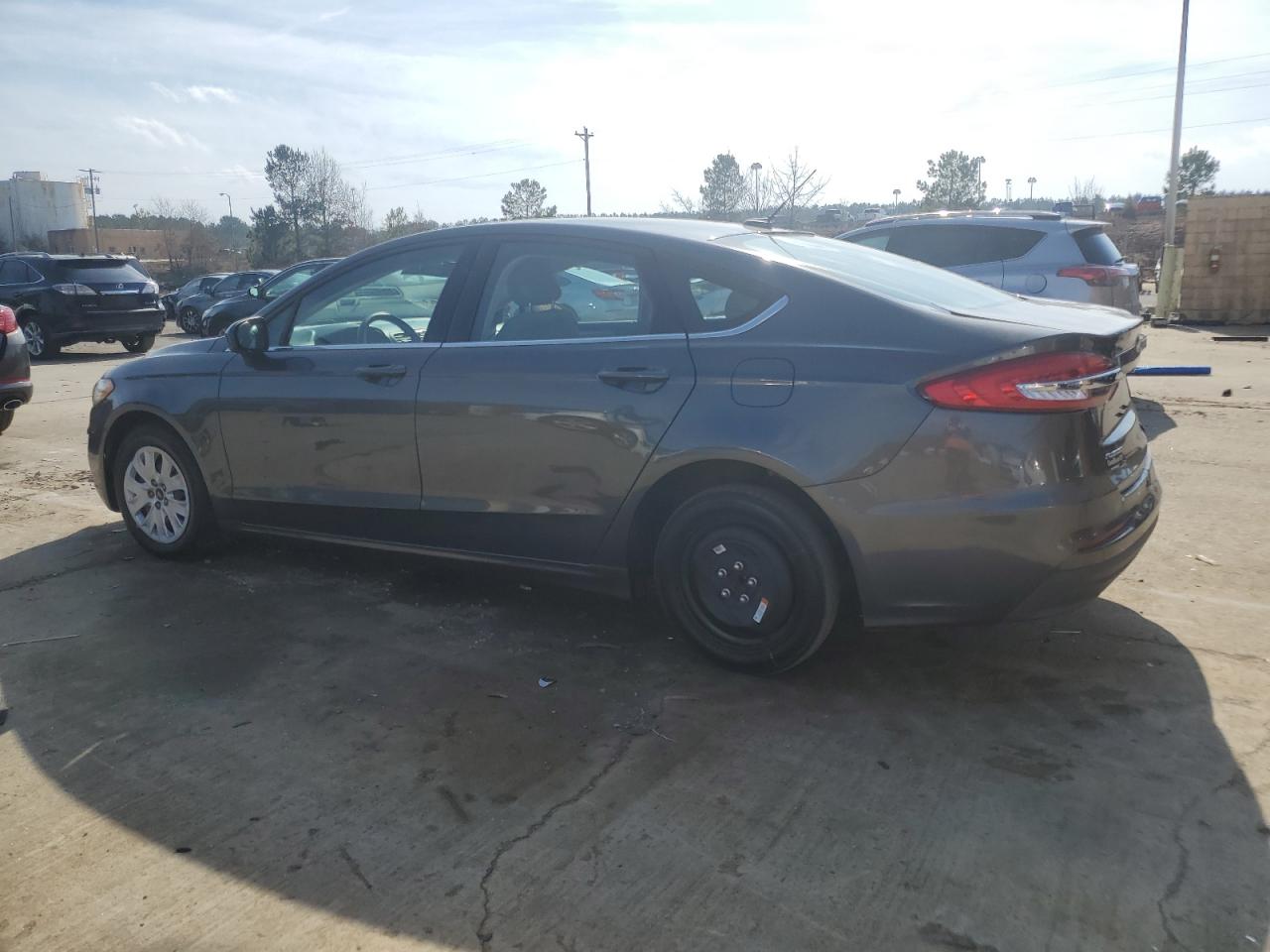 2019 Ford Fusion - Image 2