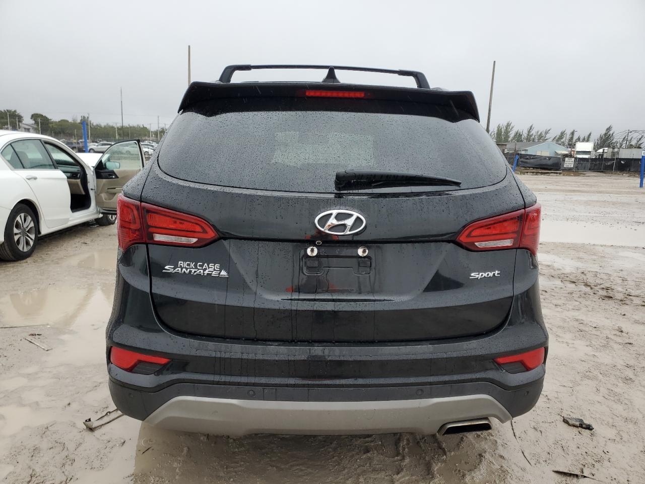 2018 Hyundai Santa Fe - Image 6