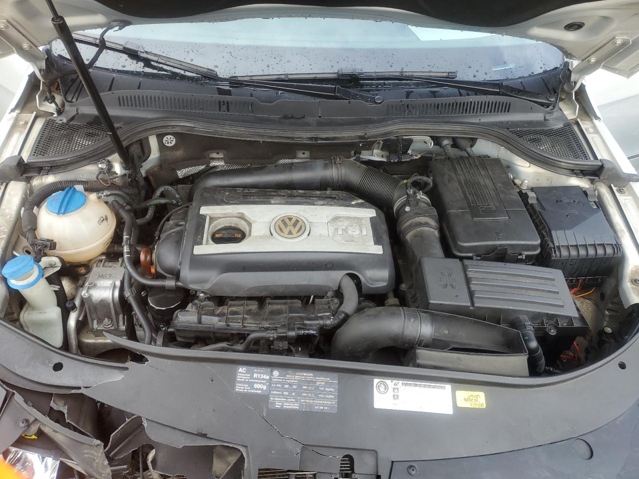 2010 Volkswagen Passat CC - Image 12