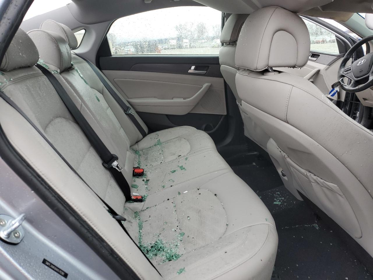 2017 Hyundai Sonata - Image 10