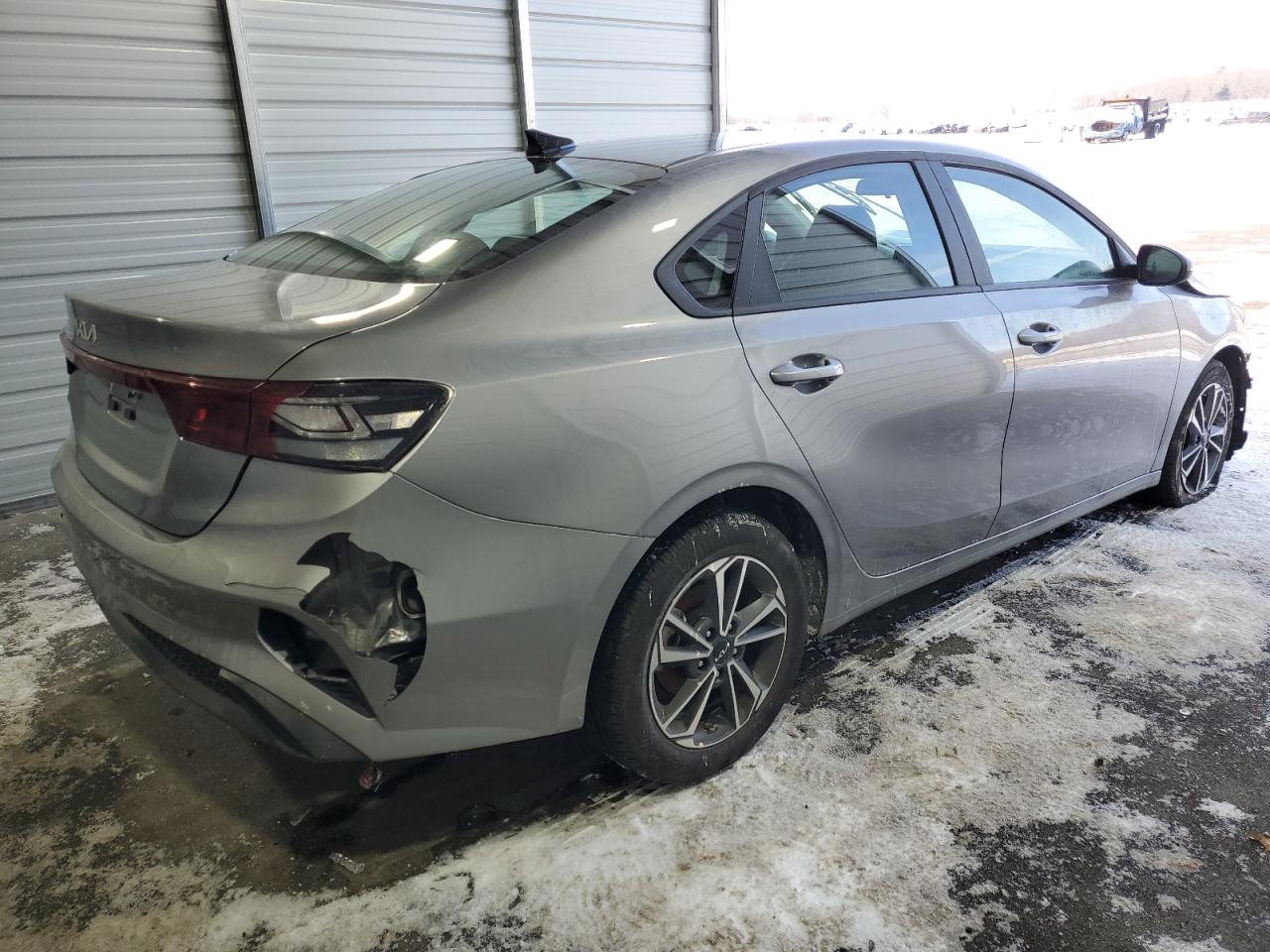 2024 Kia Forte - Image 3