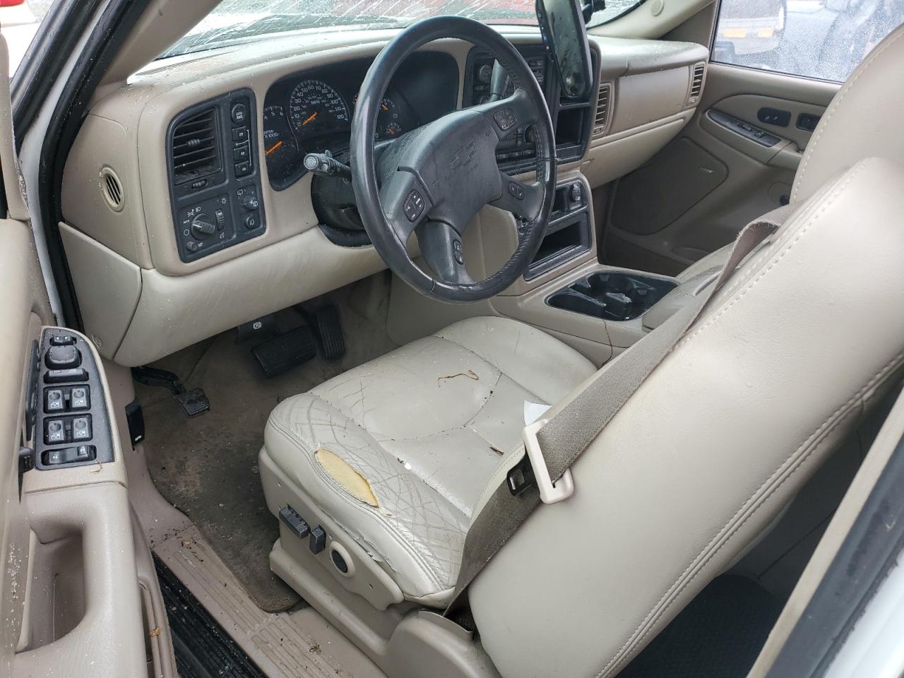 2005 Chevrolet Tahoe - Image 8