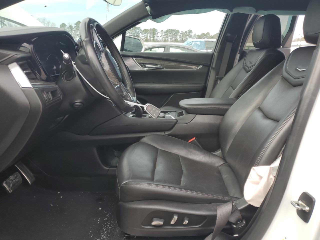 2020 Cadillac XT5 - Image 7