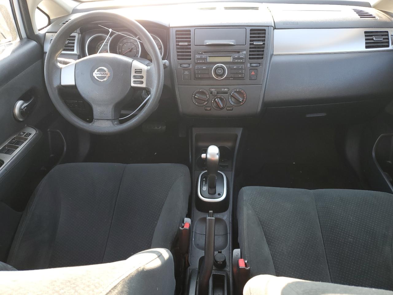 2011 Nissan Versa - Image 8