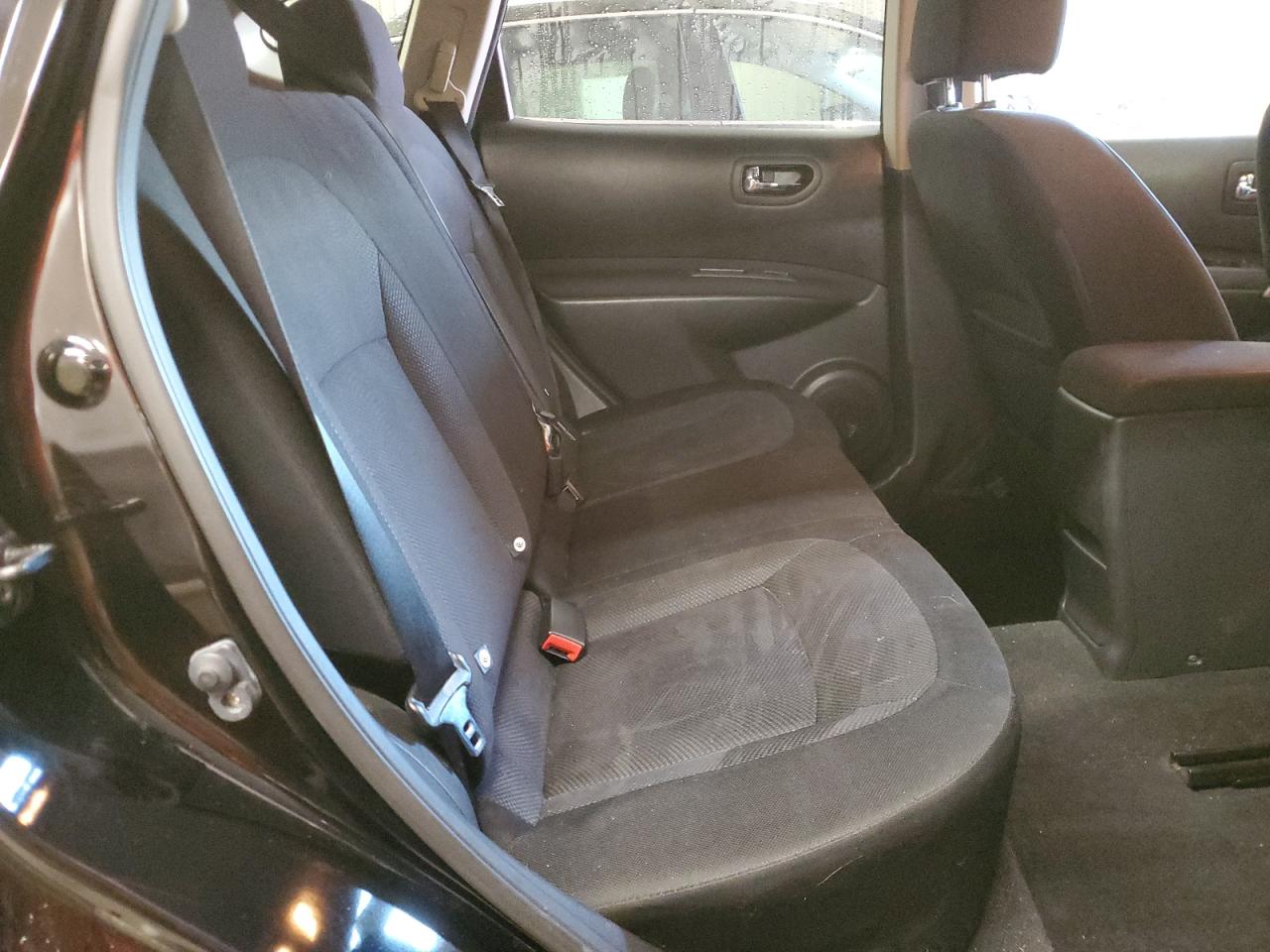 2013 Nissan Rogue - Image 11
