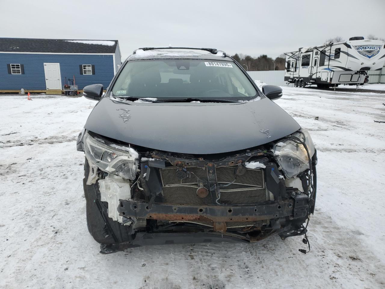 2017 Toyota RAV 4 - Image 5