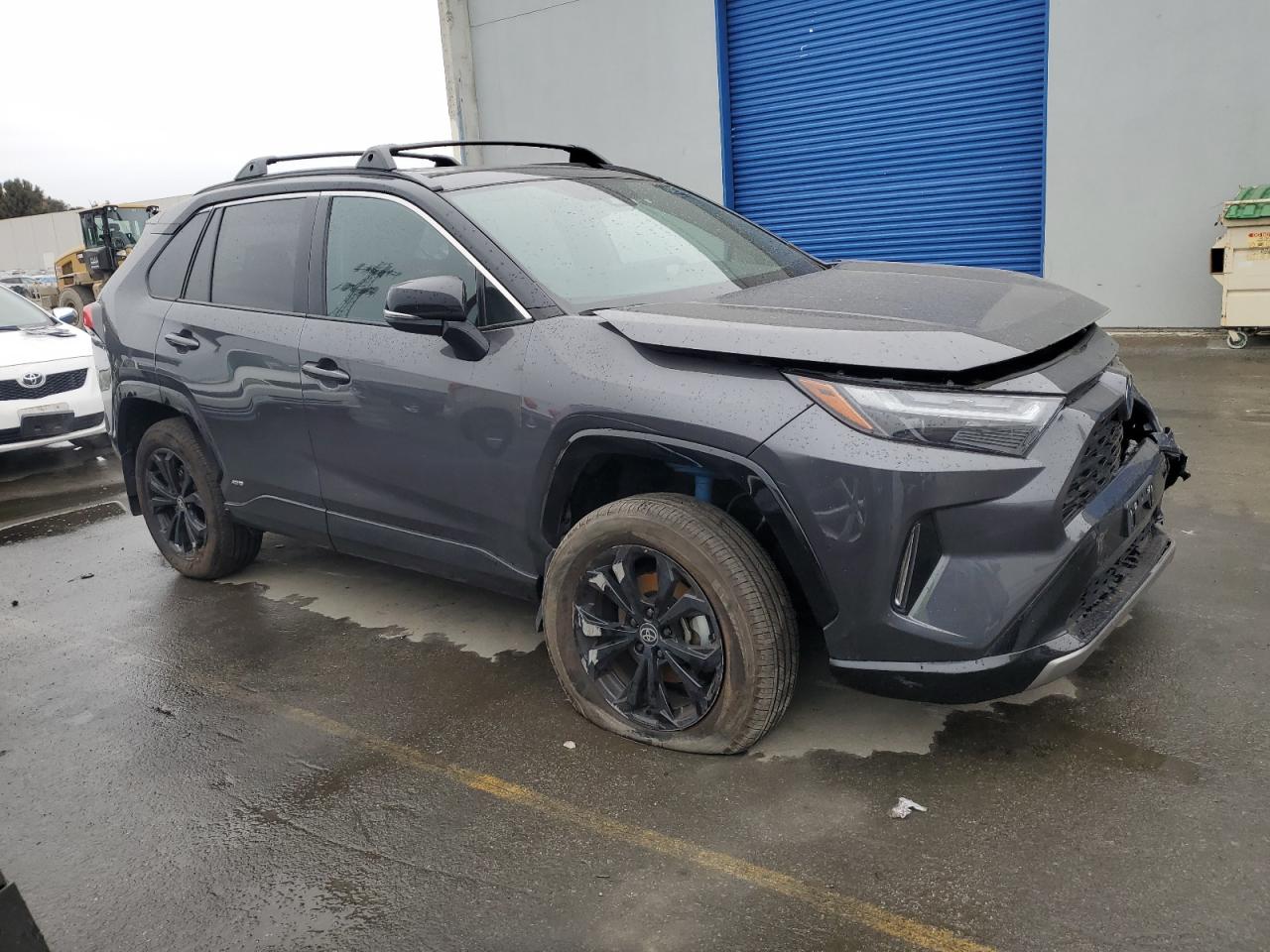 2024 Toyota RAV 4 - Image 4
