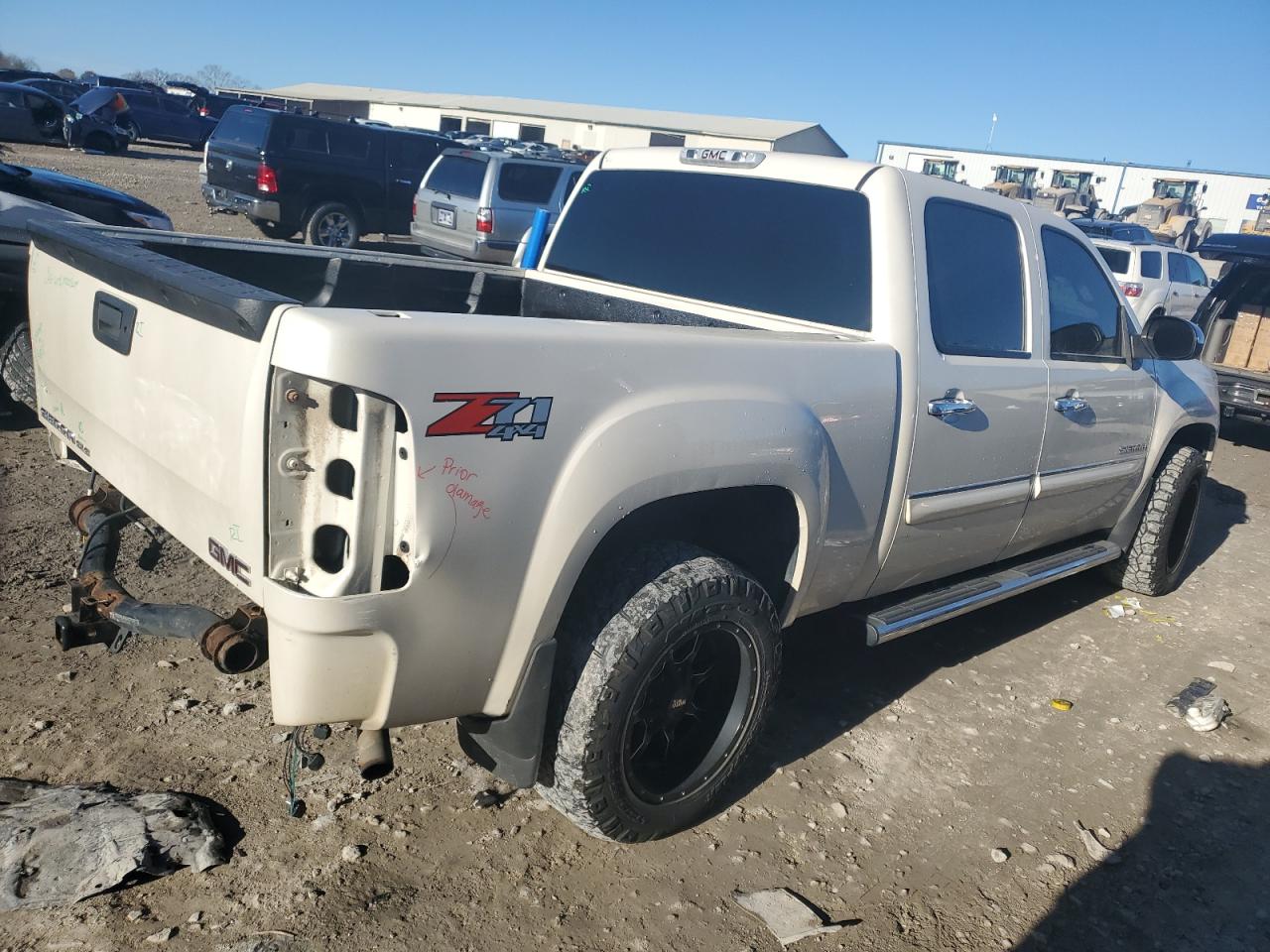 2013 GMC Sierra - Image 3