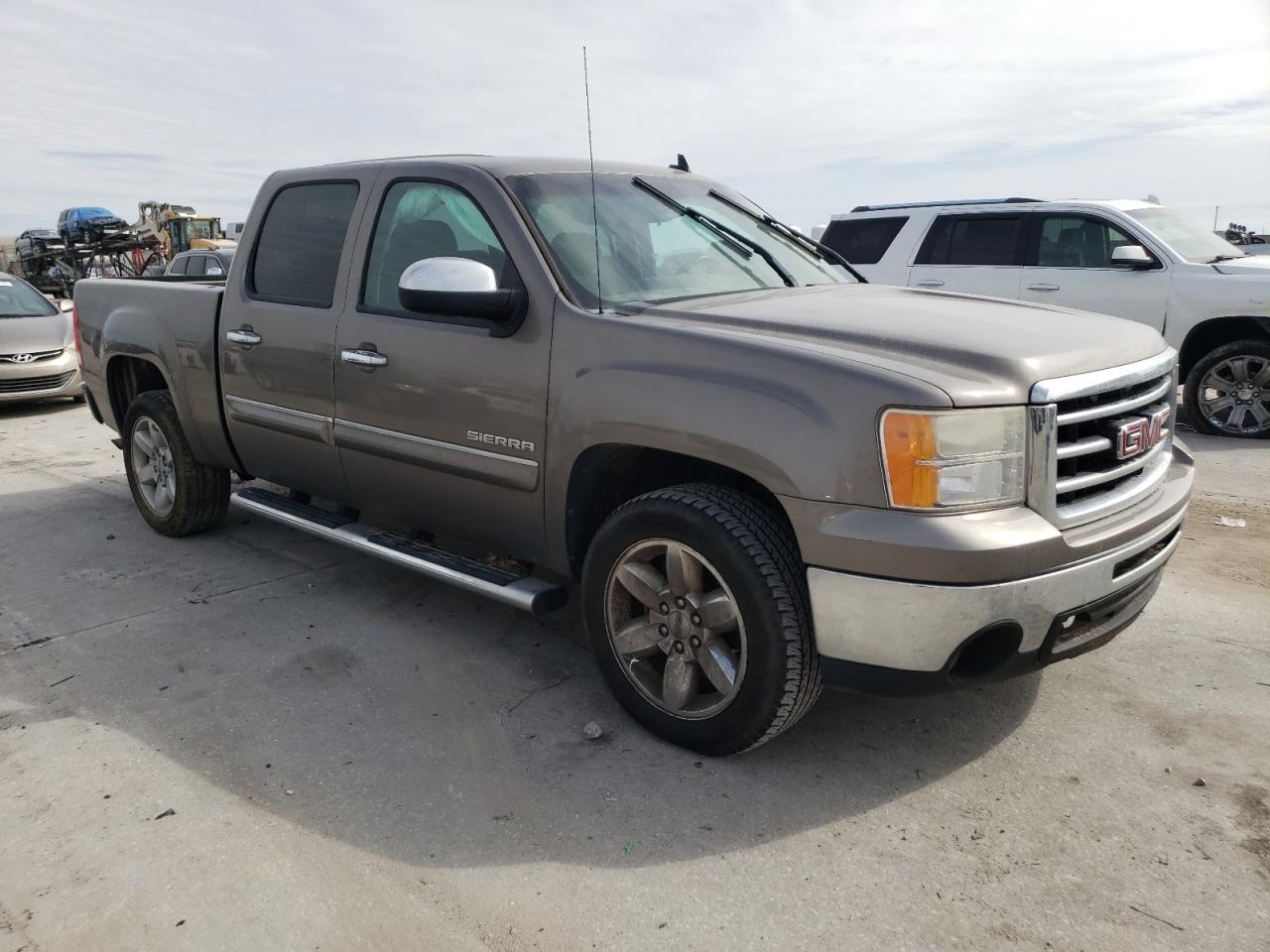 2012 GMC Sierra - Image 4