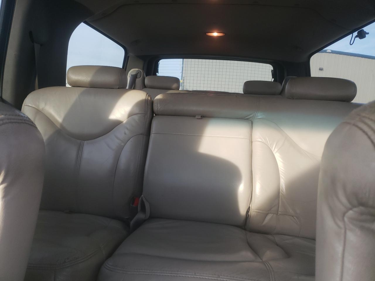 2000 GMC Yukon - Image 10
