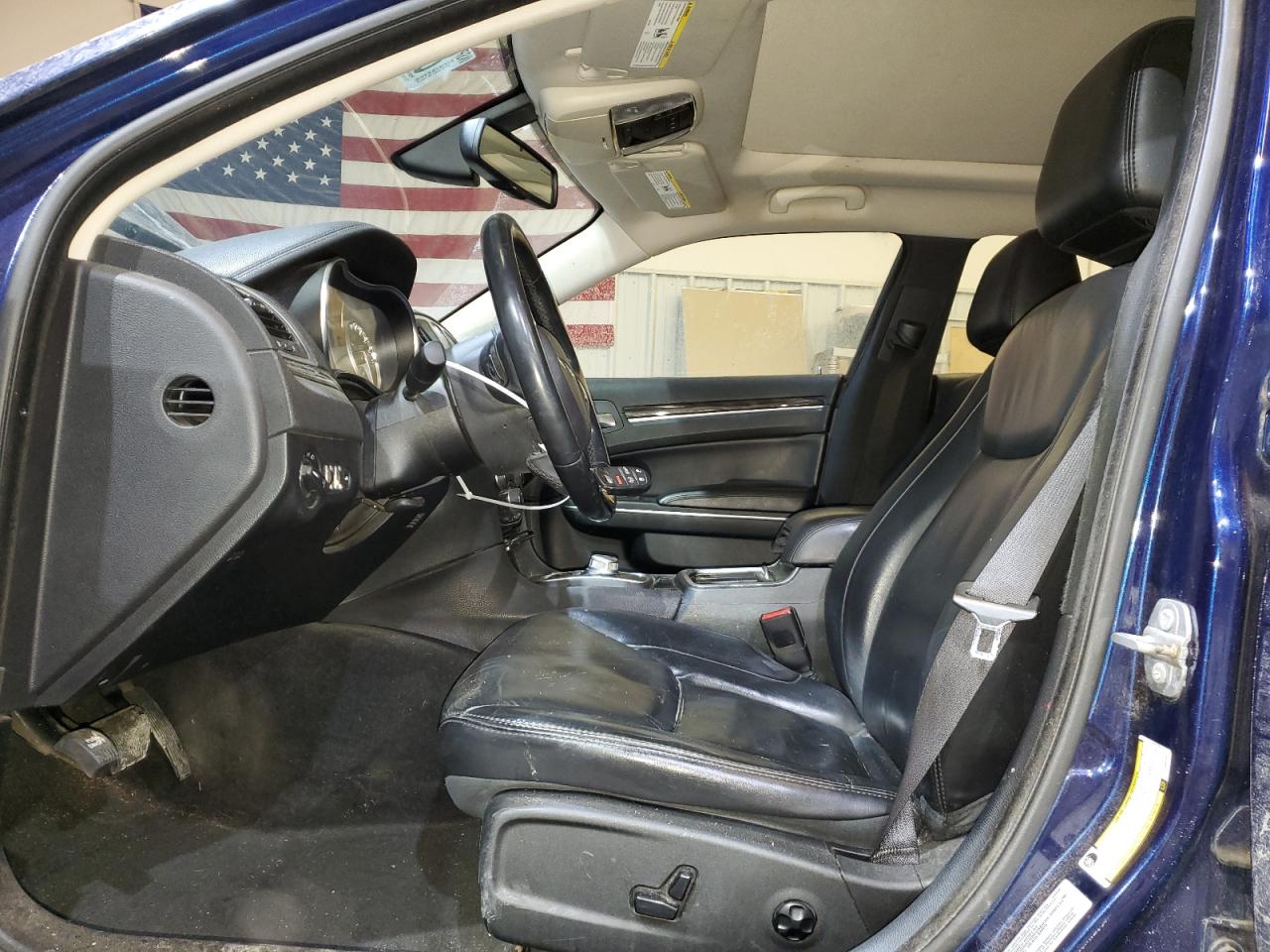 2015 Chrysler 300 - Image 7