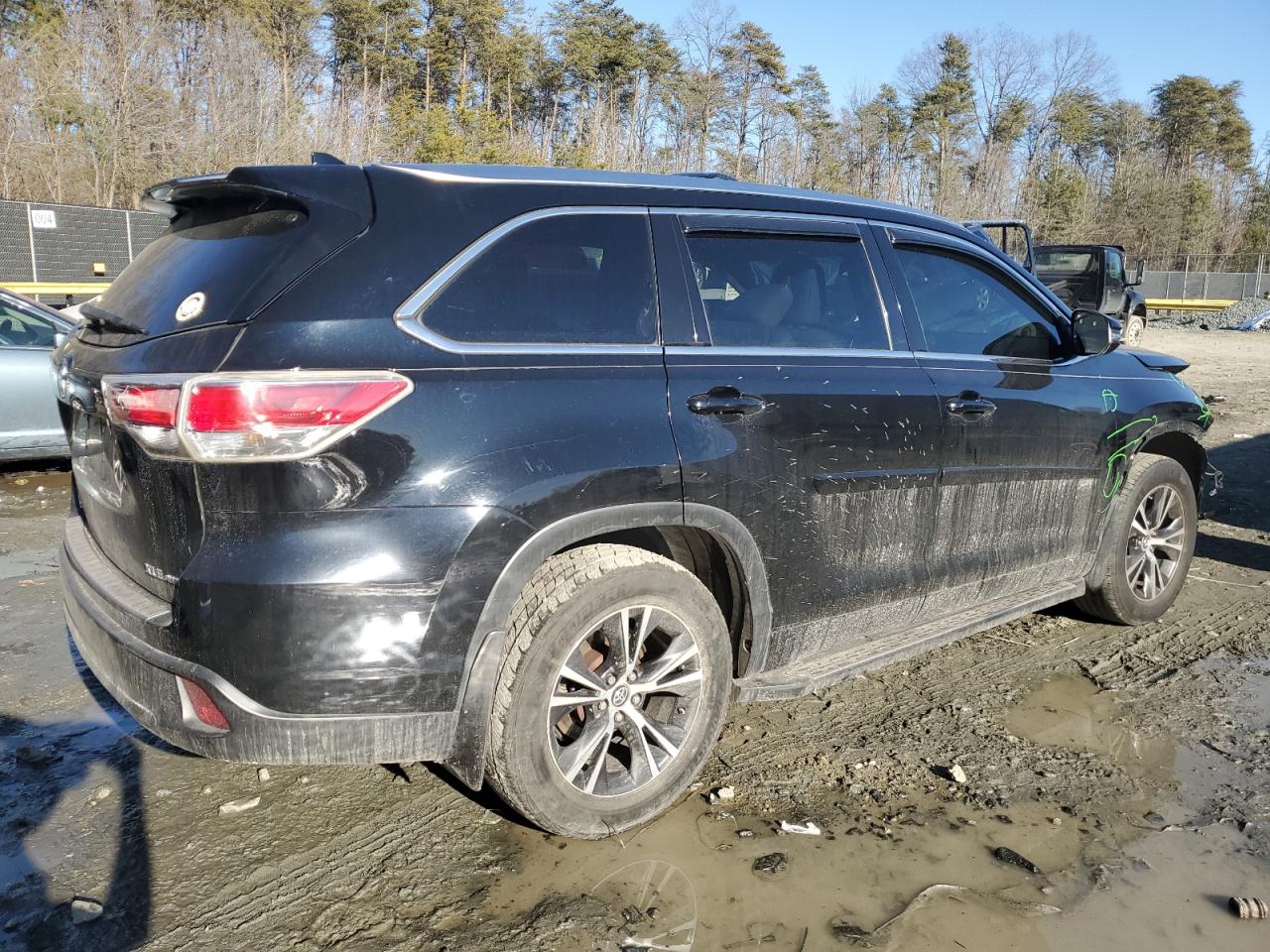 2016 Toyota Highlander - Image 3