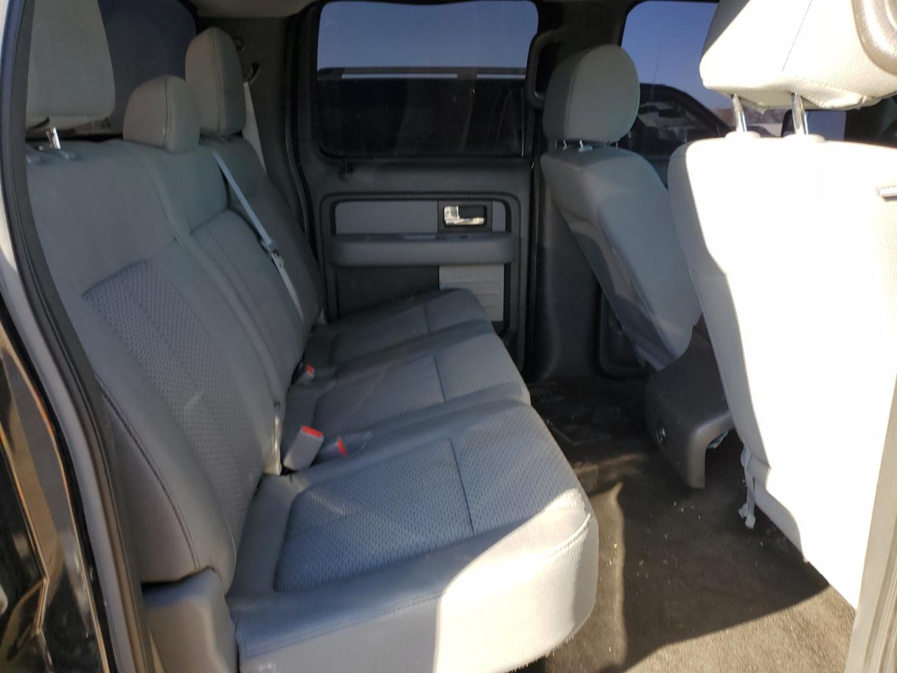 2014 Ford F-150 - Image 10