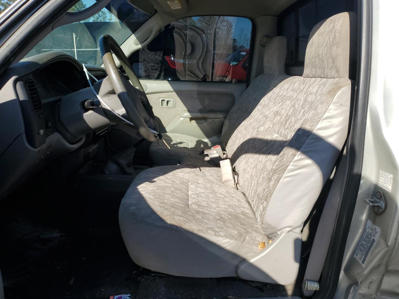2004 Toyota Tacoma - Image 7