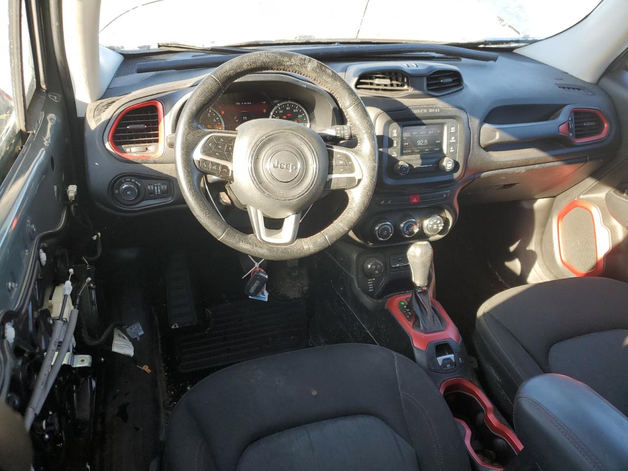 2015 Jeep Renegade - Image 8