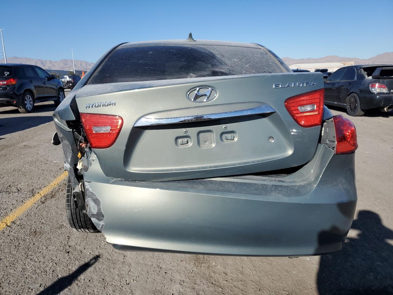 2010 Hyundai Elantra - Image 6