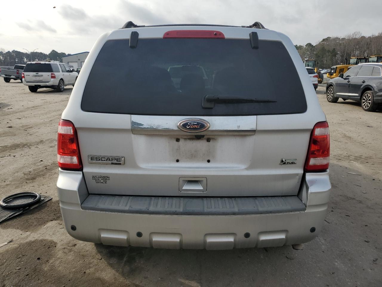 2010 Ford Escape - Image 6
