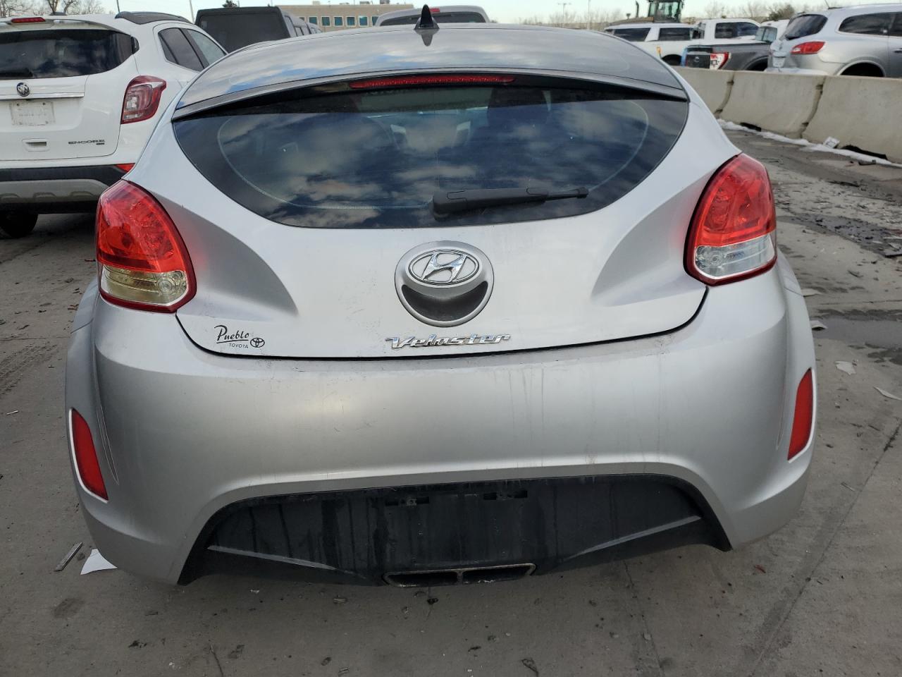 2013 Hyundai Veloster - Image 6