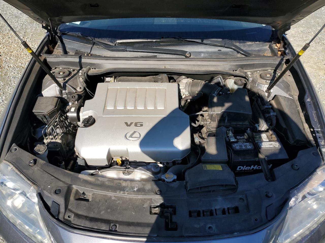 2013 Lexus ES - Image 11