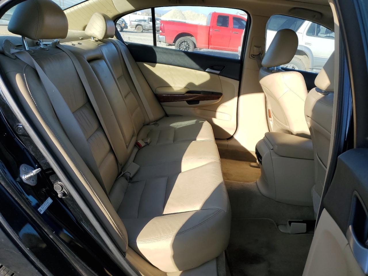 2012 Honda Accord - Image 10