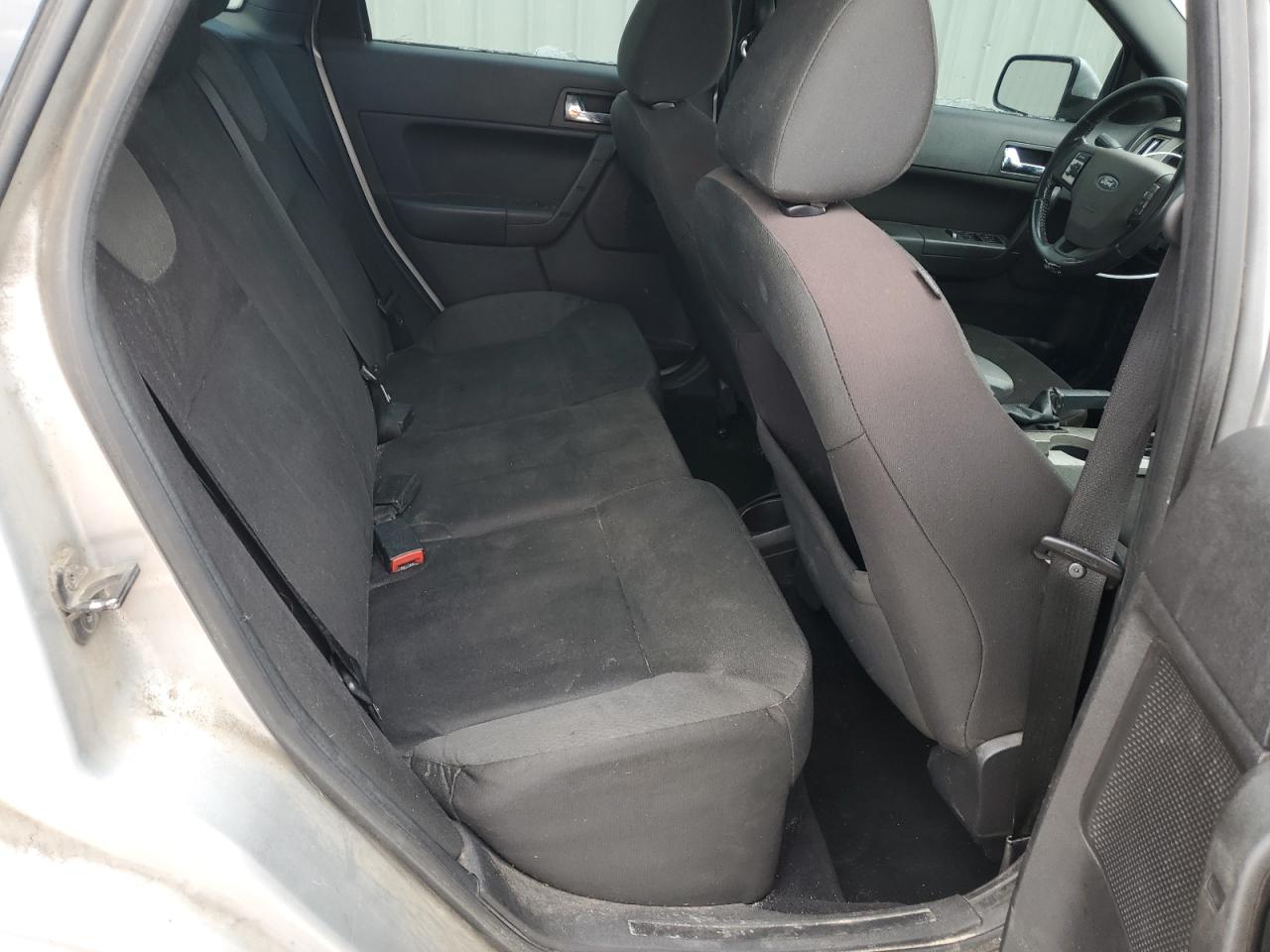 2009 Ford Focus - Image 10