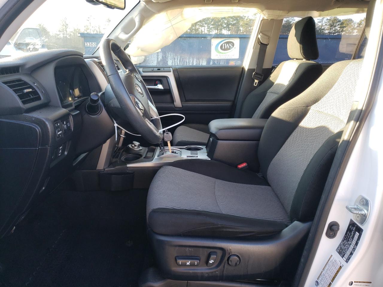 2020 Toyota 4Runner - Image 7