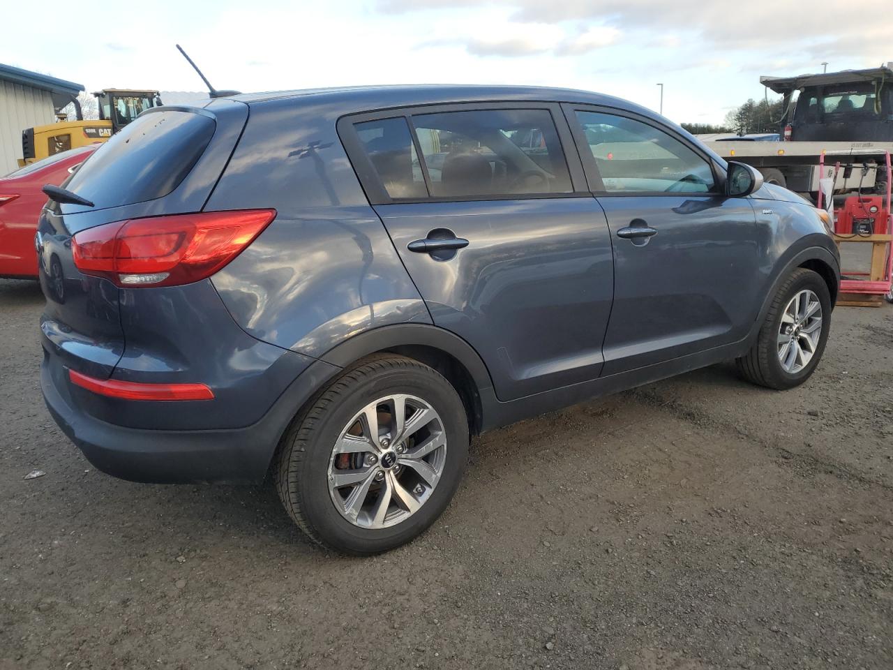 VIN KNDPBCAC5F7770293 2015 KIA SPORTAGE no.3