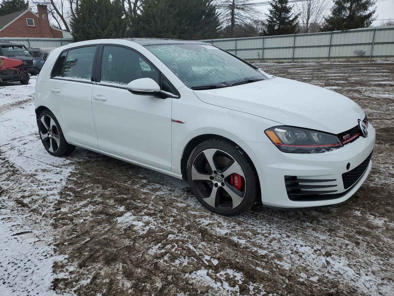 2015 Volkswagen GTI - Image 4