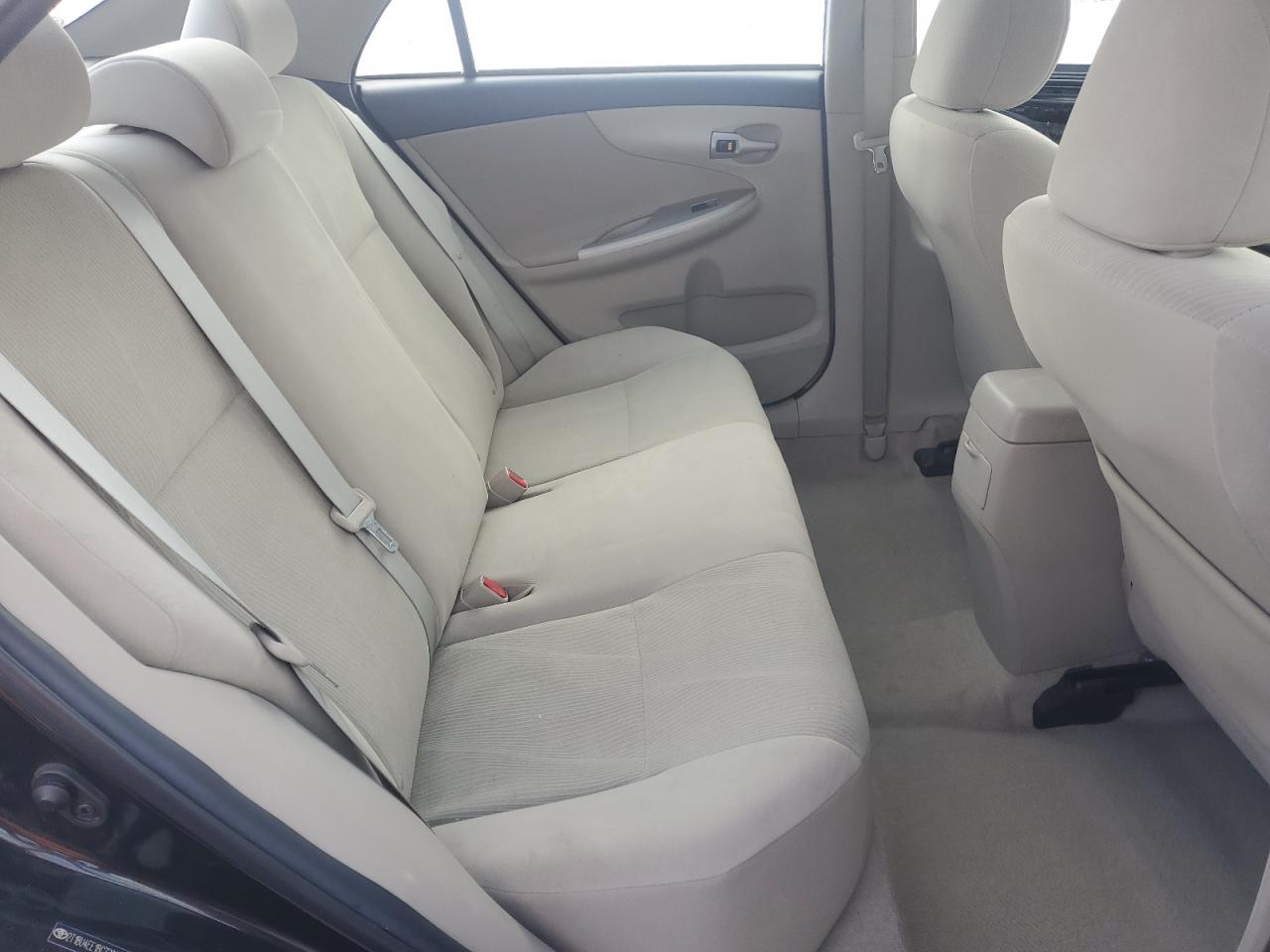 2011 Toyota Corolla - Image 10