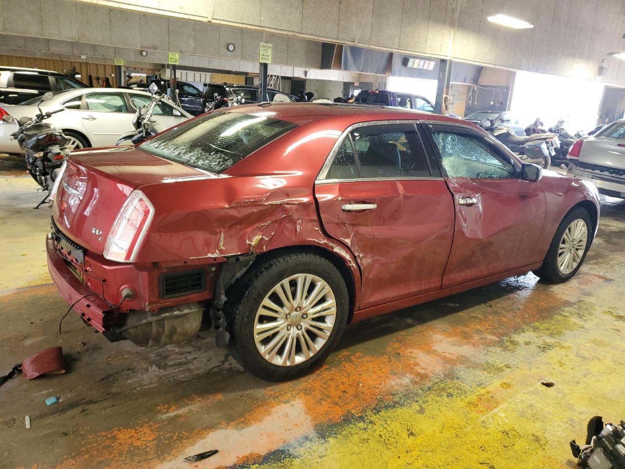 2013 Chrysler 300 - Image 3