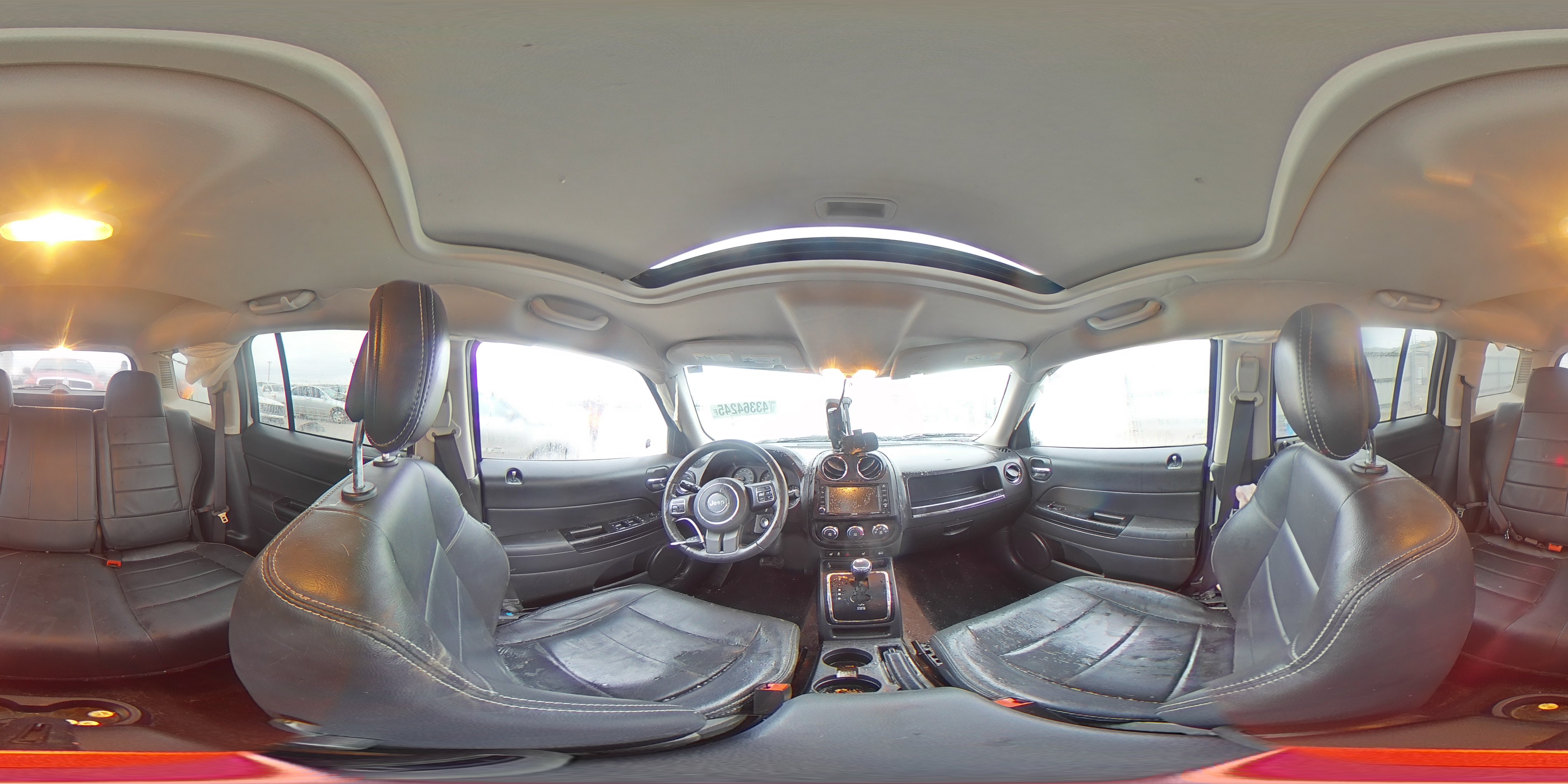 2015 Jeep Liberty (Patriot) - Image 13