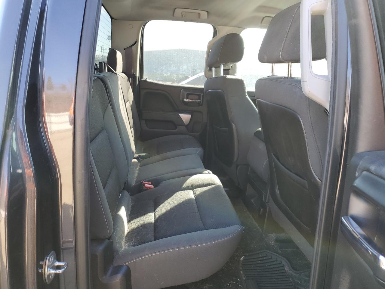 2014 Chevrolet Silverado - Image 10