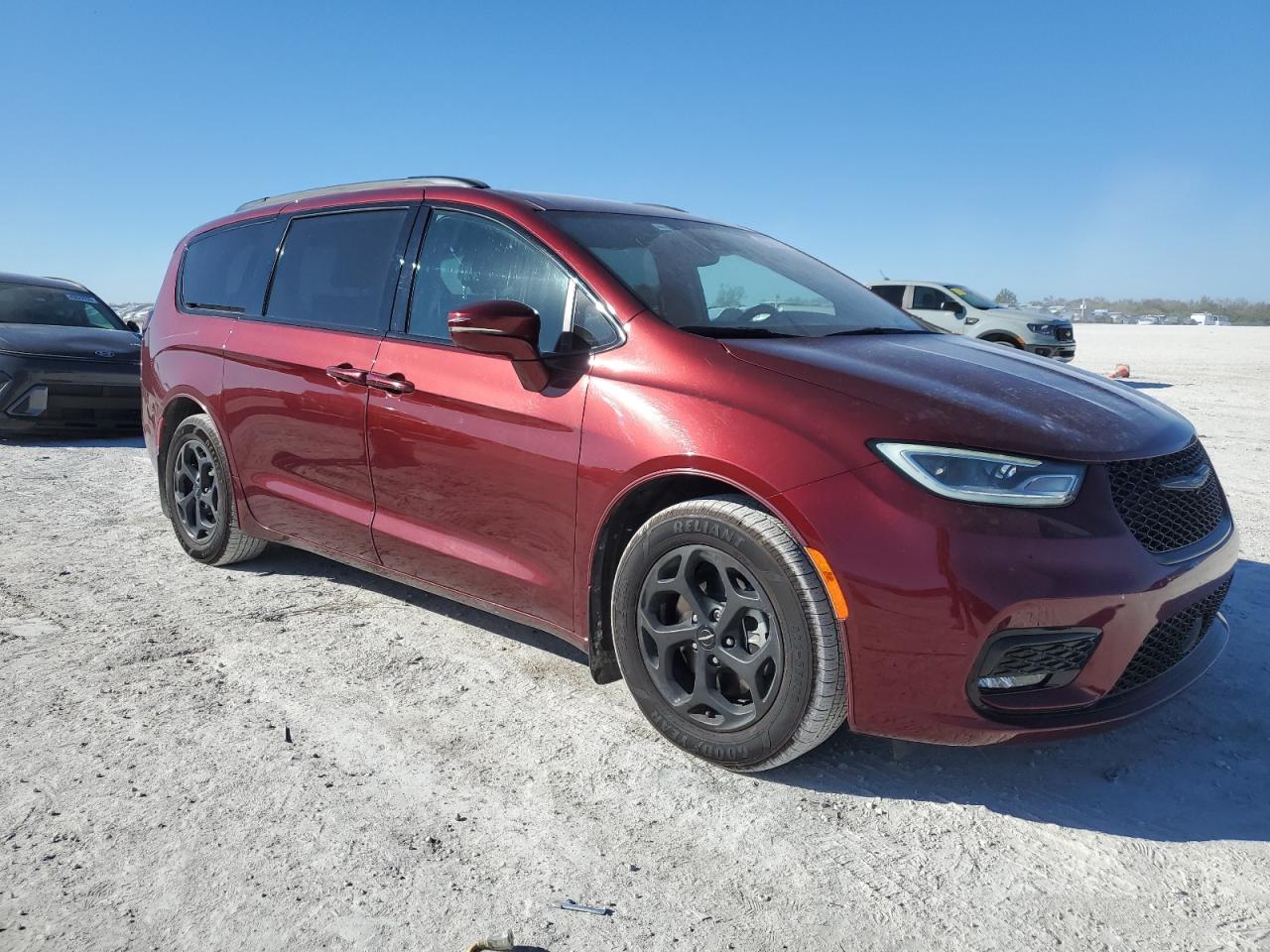 2021 Chrysler Pacifica - Image 4