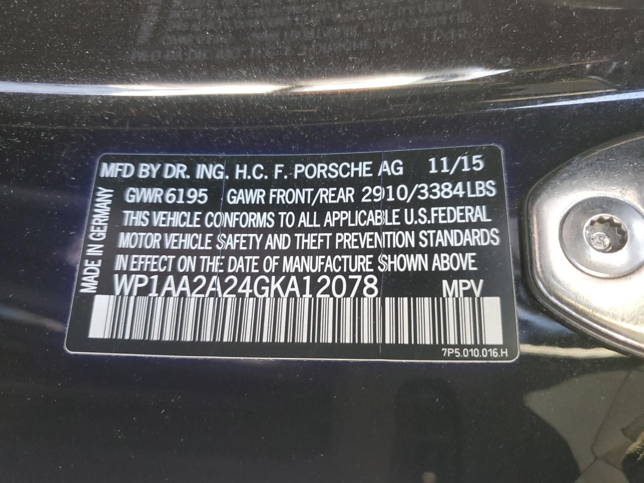 2016 Porsche Cayenne - Image 16