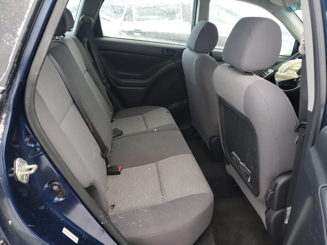 2005 Pontiac Vibe - Image 10
