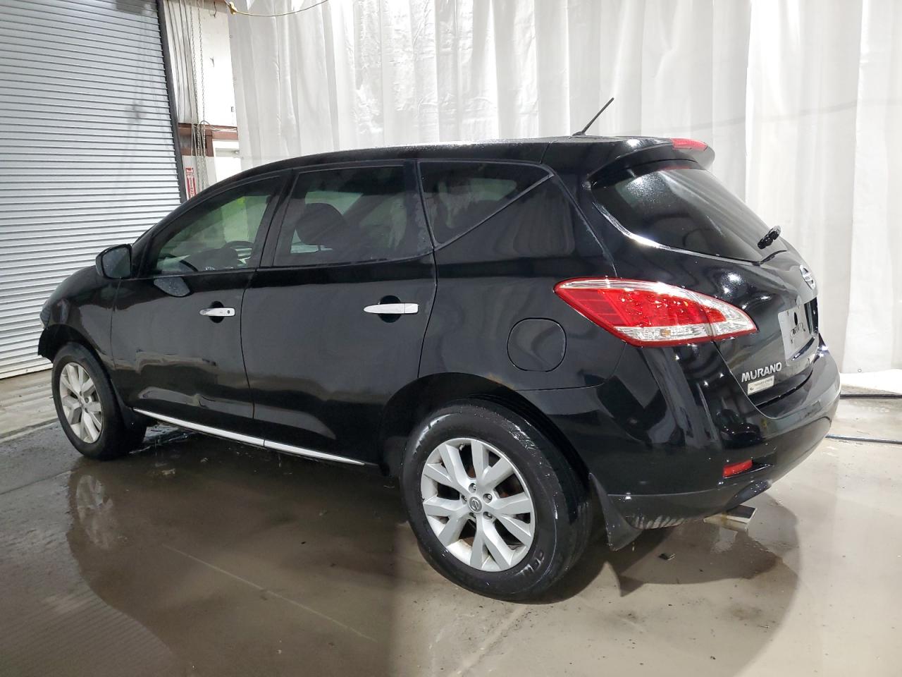 2011 Nissan Murano - Image 2